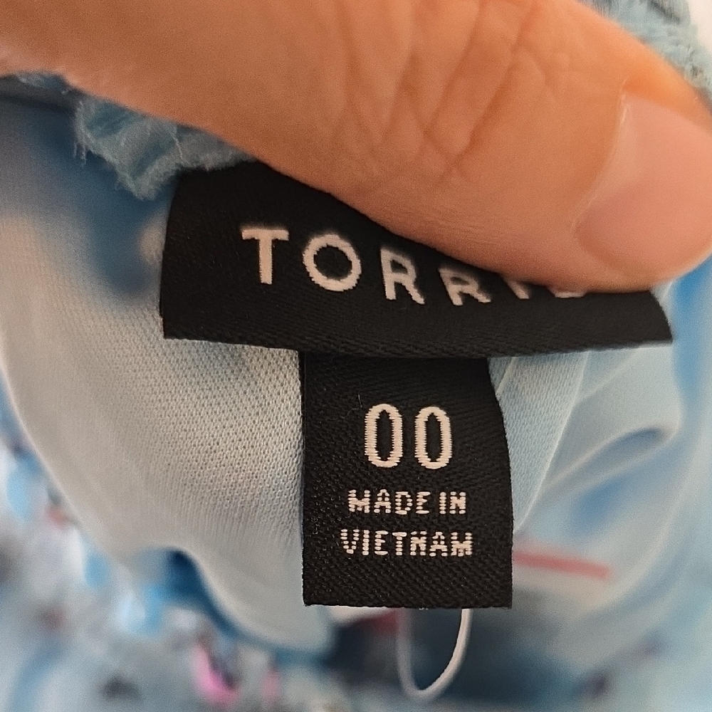 Torrid Light Blue Ruffled Dress - Picture 4 of 11